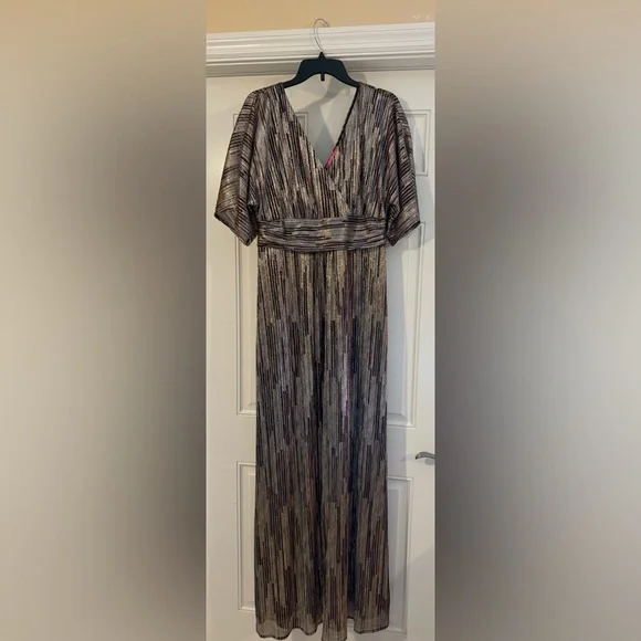 Lilly Pulitzer Parigi Maxi Dress - Picture 2 of 9